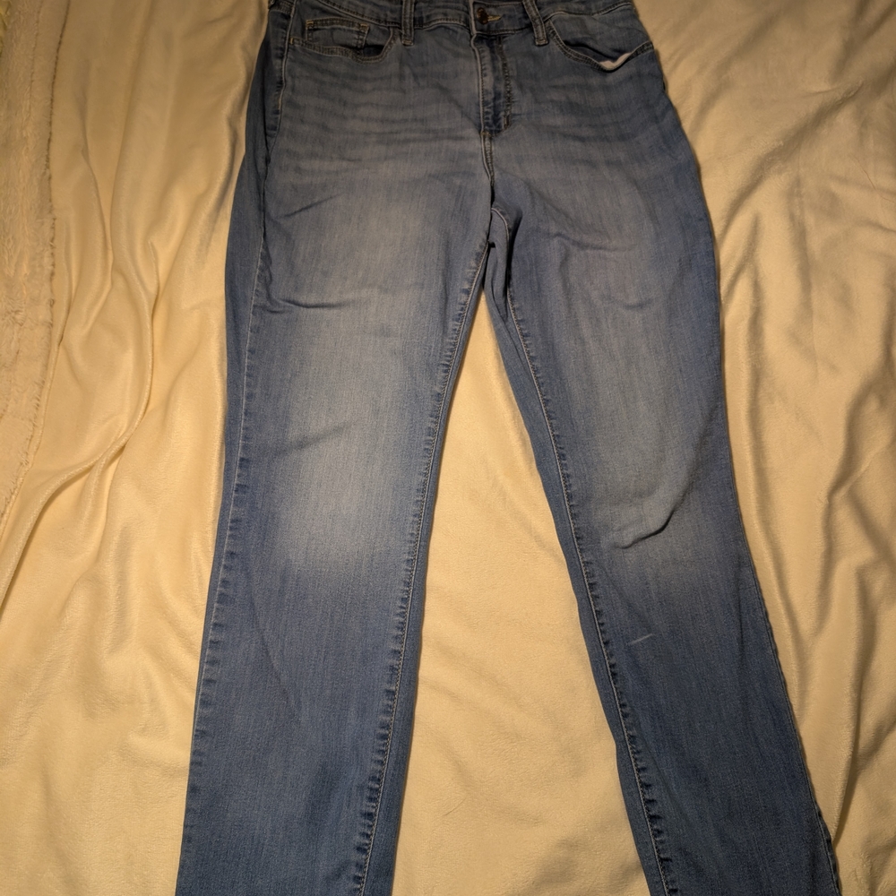Universal Thread Light Blue Straight Leg Jeans